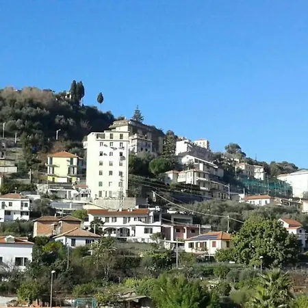 Confortevole E Vicino Al Centro Di Lejlighed Sanremo