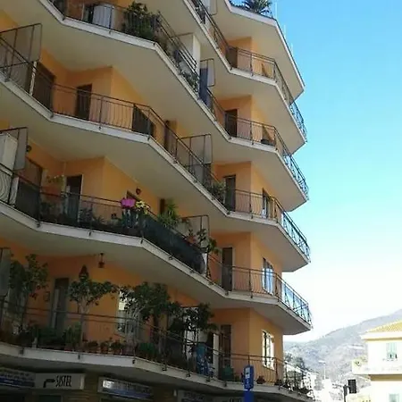Confortevole E Vicino Al Centro Di Sanremo
